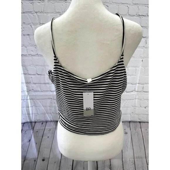 LADIES CROPPED STRIPED TANK TOP FROM NORDSTROM.  SZ (L)  ‎   NWT    C-256 - Picture 2 of 4